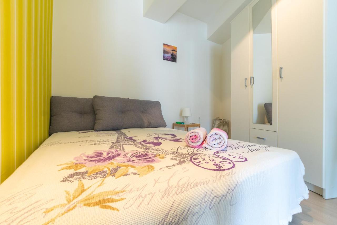 • Charming ǀ Near City Mall ǀ 1Br • Daire Üsküp Dış mekan fotoğraf