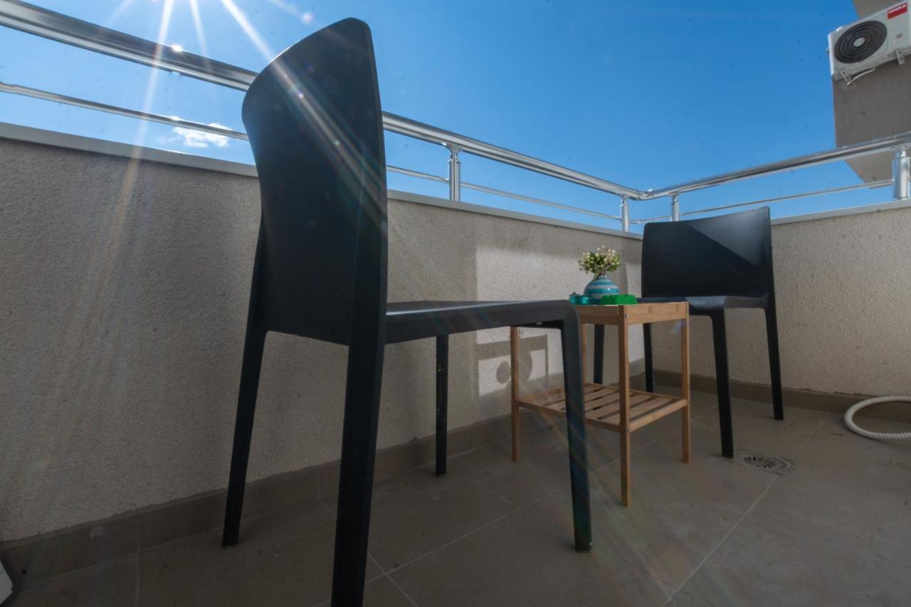 • Charming ǀ Near City Mall ǀ 1Br • Daire Üsküp Dış mekan fotoğraf